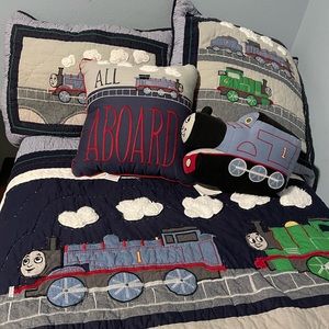 Pottery Barn Thomas the Train Quilt set